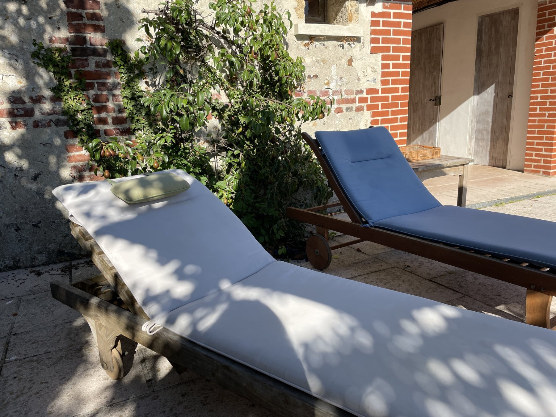 3 fresnes gite groupe normandie calvados jardin